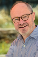 Jonathan Halls